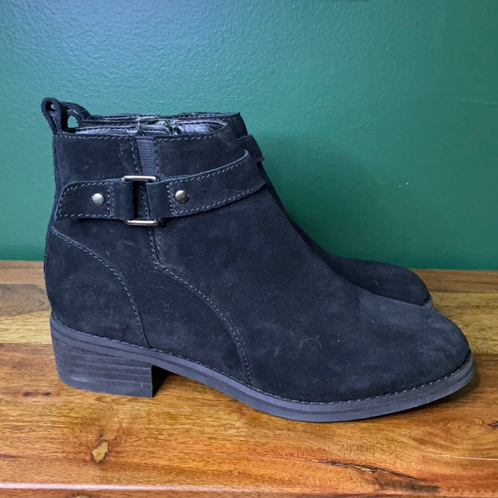 blondo black booties